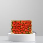 Fresh strawberries 1kg tray توت فرنگى ايران